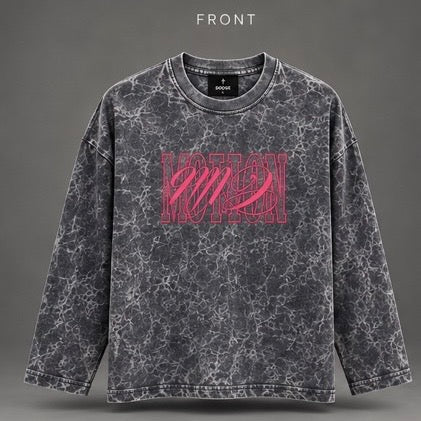 MOTION CLUB — Acid Wash Oversized Tee

Make your move. Own your perspective.